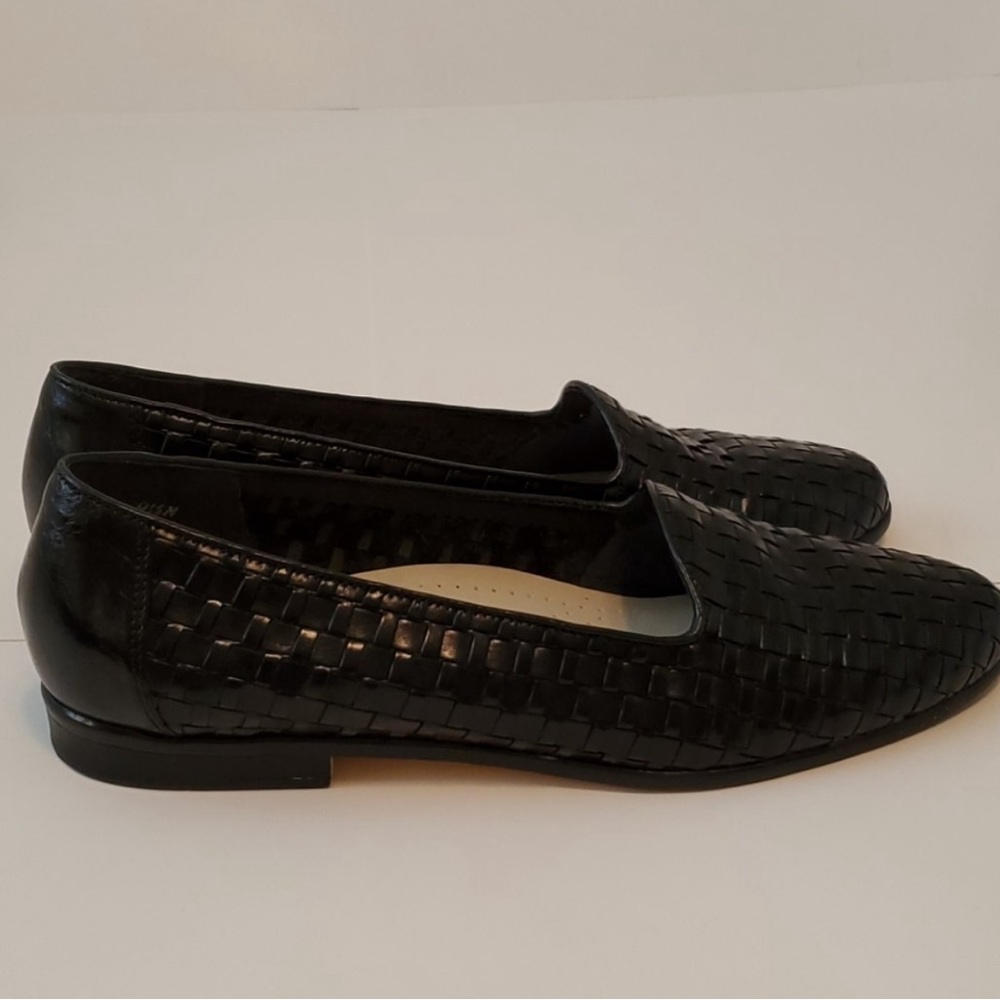 Trotters Black Leather Liz Shoes 9.5M